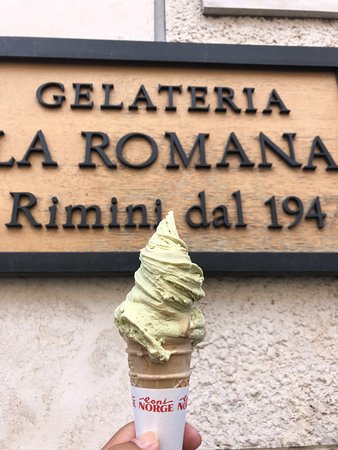 Pure pistachio butter in the ice cream and gelato industry